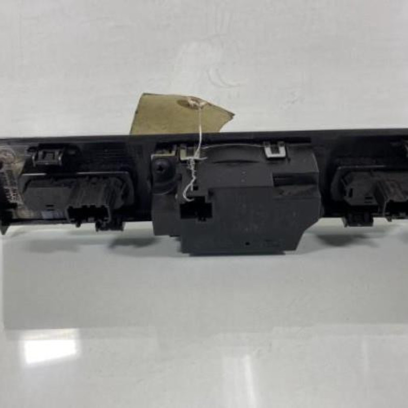 Bouton de warning FORD MONDEO 2 Photo n°3