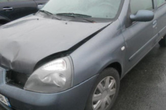 Poignee interieur arriere gauche RENAULT CLIO 2 CAMPUS