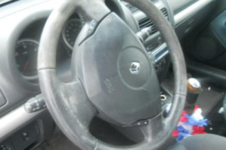 Poignee interieur arriere gauche RENAULT CLIO 2 CAMPUS