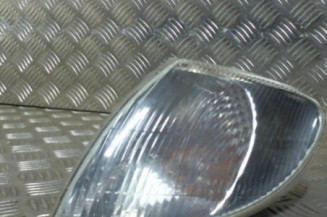 Optique avant secondaire gauche (feux)(clignotant) RENAULT MEGANE 1 Photo n°1