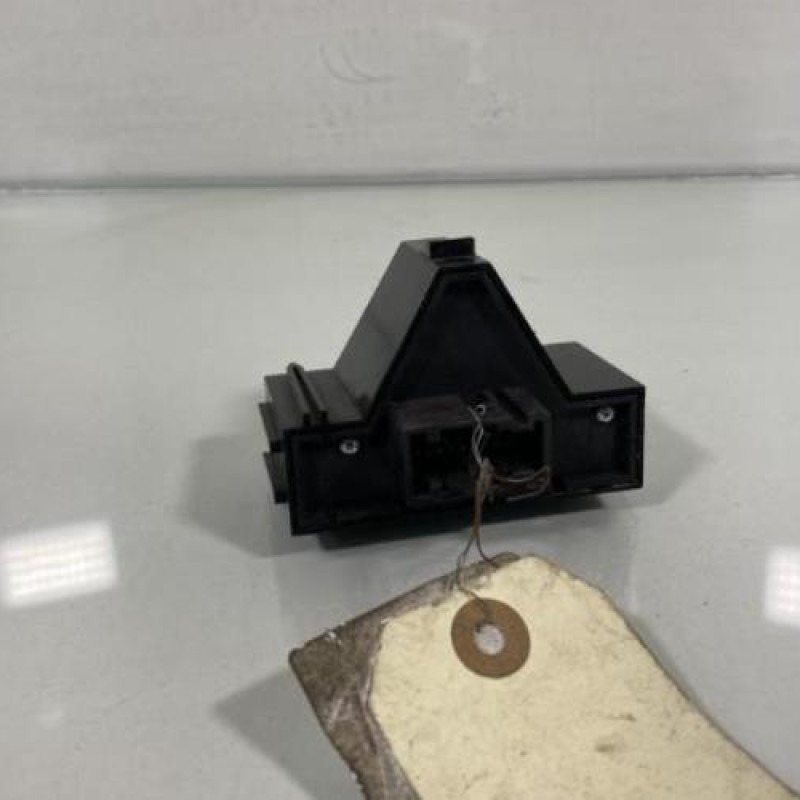 Bouton de warning OPEL CORSA D Photo n°3