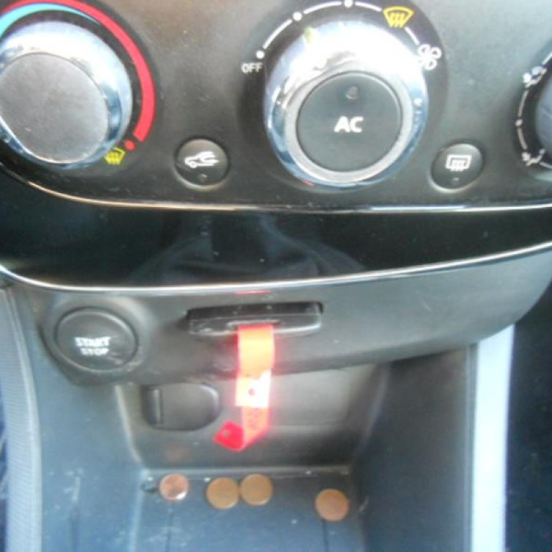 Compteur RENAULT CLIO 4 Photo n°10