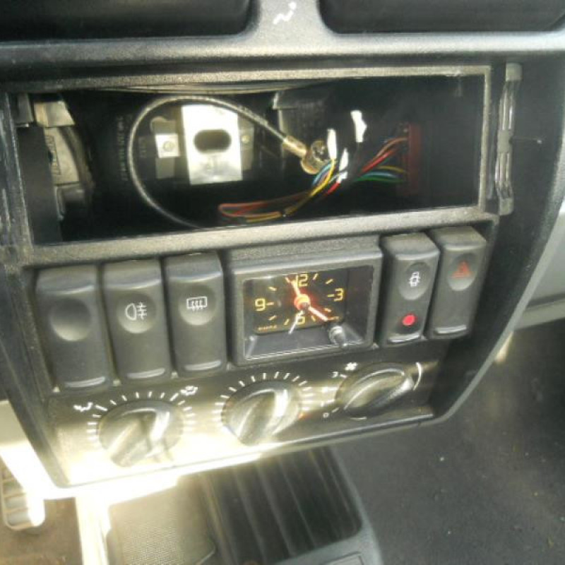 Bras essuie glace arriere RENAULT R19 Photo n°6