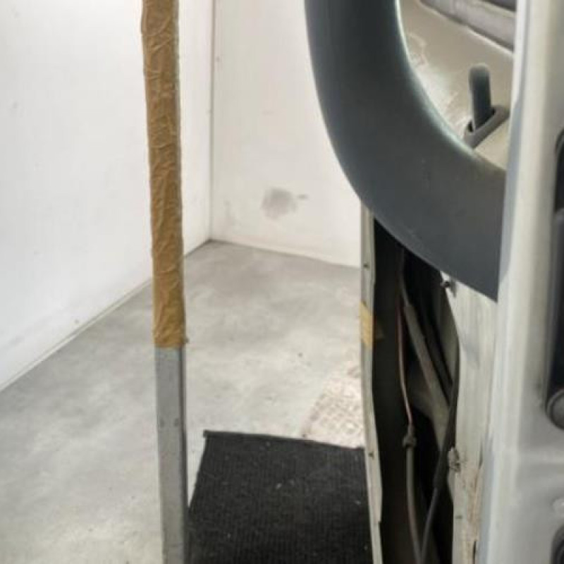 Porte laterale gauche RENAULT KANGOO 1 Photo n°8