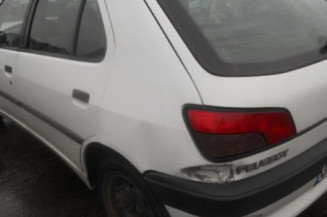 Poignee interieur avant droit PEUGEOT 306