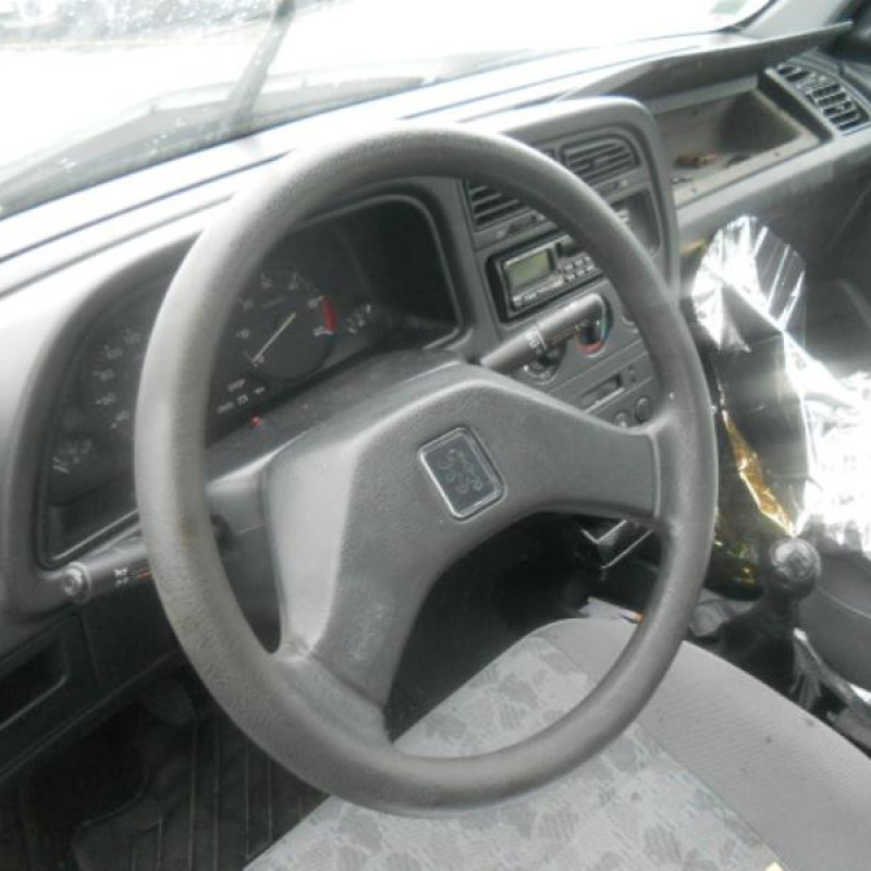 Poignee interieur avant droit PEUGEOT 306 Photo n°8