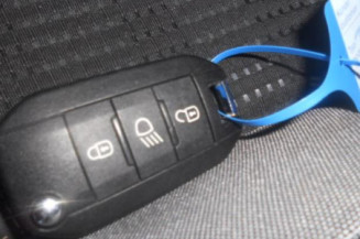 Bras essuie glace arriere PEUGEOT 2008 1