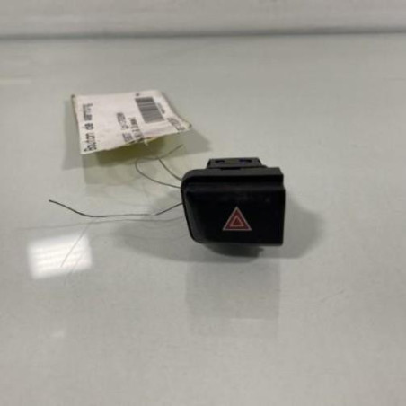 Bouton de warning PEUGEOT 2008 1 Photo n°1