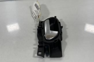 Poignee interieur arriere droit PEUGEOT 2008 1