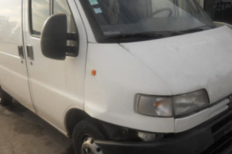 Serrure avant droit PEUGEOT BOXER 1