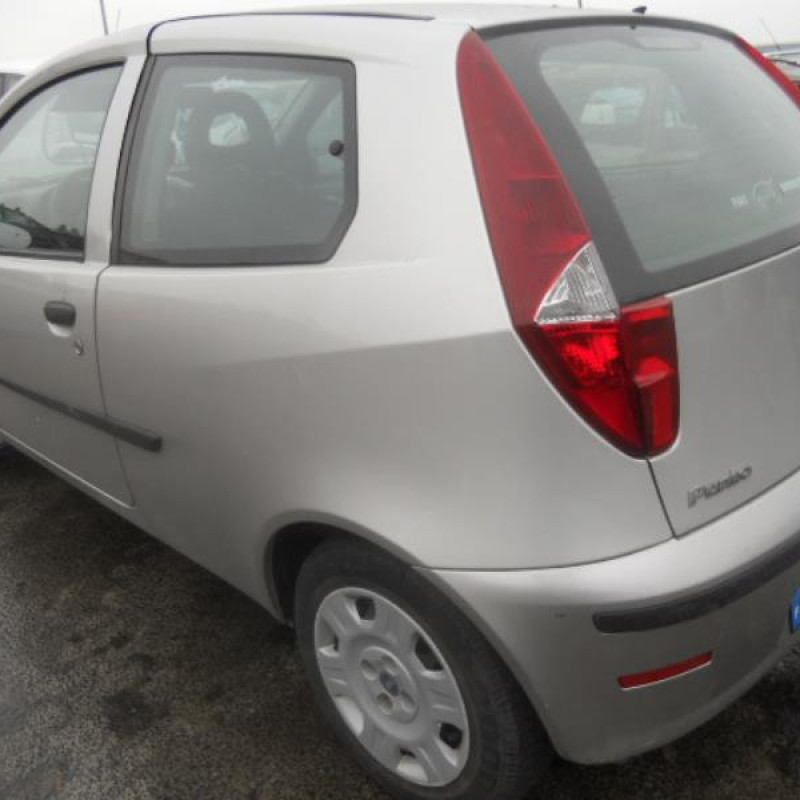 Feu arriere principal droit (feux) FIAT PUNTO 2 Photo n°6