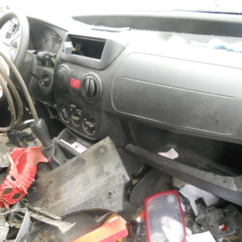 Etrier avant droit (freinage) CITROEN NEMO Photo n°7