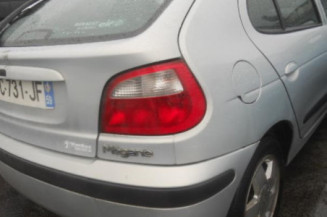 Retroviseur droit RENAULT MEGANE 1