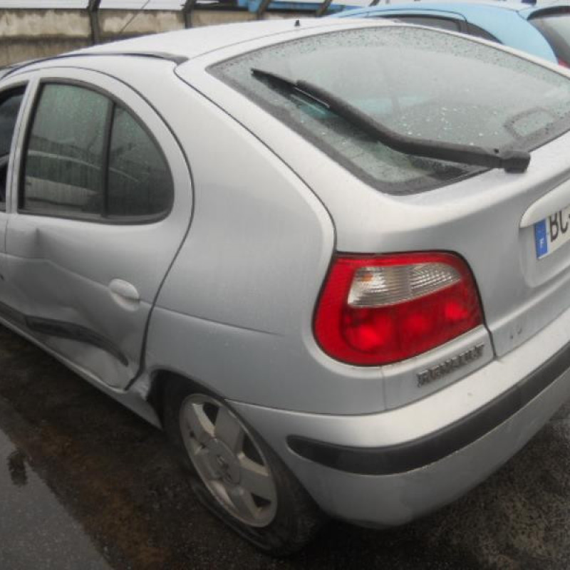 Retroviseur droit RENAULT MEGANE 1 Photo n°7