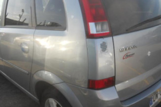 Eclairage de plafonnier OPEL MERIVA A