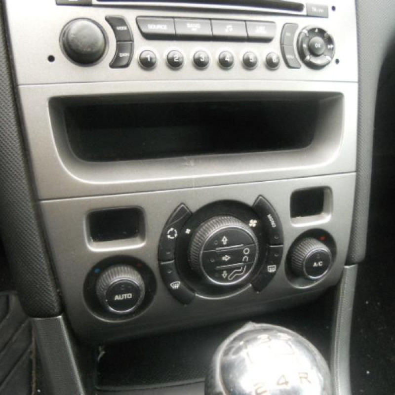 Bloc ABS (freins anti-blocage) PEUGEOT 308 1 Photo n°6