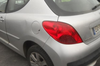 Bras essuie glace avant droit PEUGEOT 207