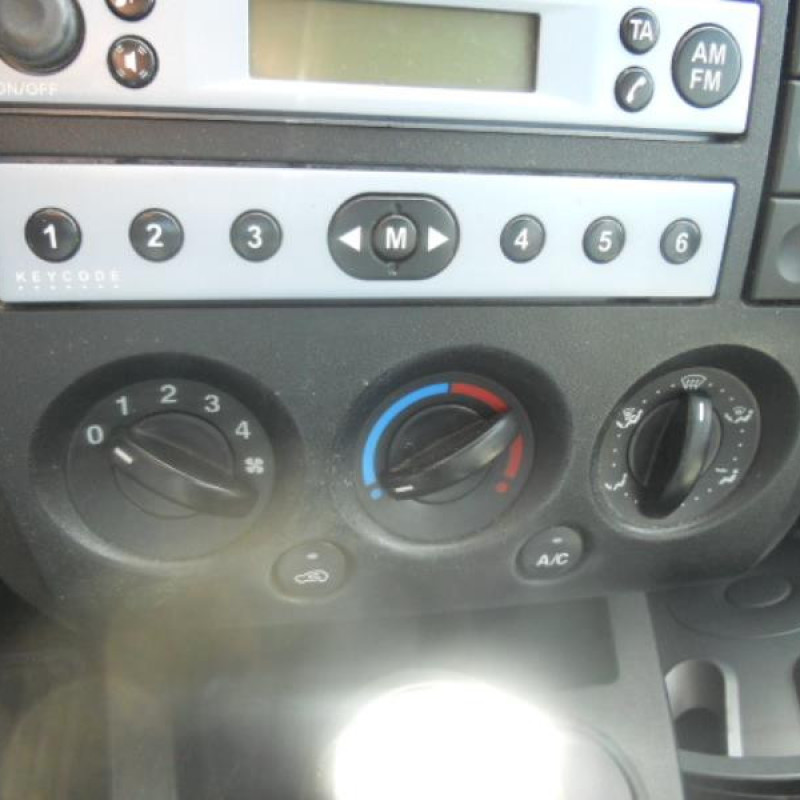 Commande chauffage FORD FIESTA 5 Photo n°10