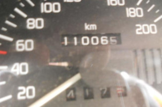 Bras essuie glace avant gauche RENAULT CLIO 1