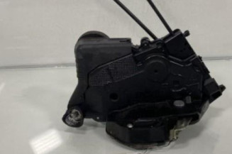 Serrure avant droit TOYOTA YARIS 2