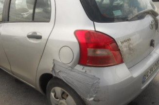 Serrure avant droit TOYOTA YARIS 2