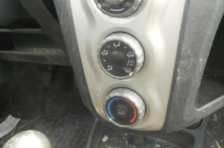 Serrure avant droit TOYOTA YARIS 2