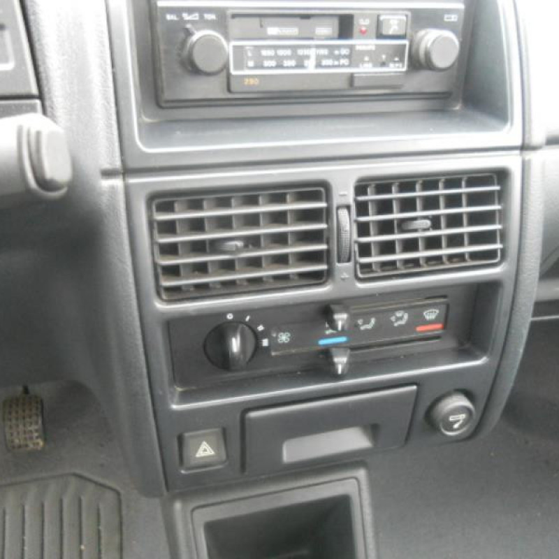 Calandre CITROEN AX Photo n°7