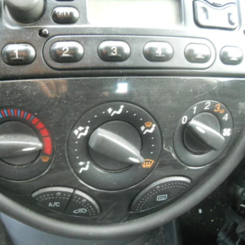 Commande chauffage FORD FOCUS 1 Photo n°10