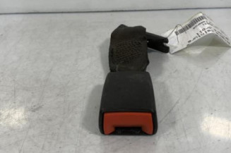 Attache ceinture arriere droit FIAT 500 2