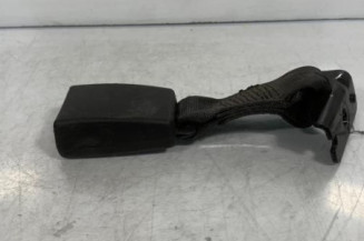 Attache ceinture arriere droit FIAT 500 2