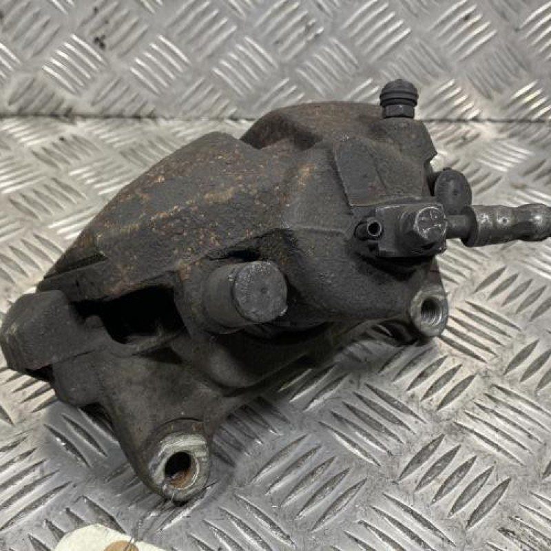 Etrier avant droit (freinage) AUDI A3 2 Photo n°3