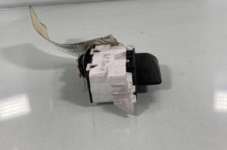 Bouton de warning FORD FOCUS 1