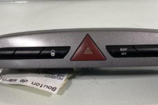 Bouton de warning PEUGEOT 308 1 Photo n°1