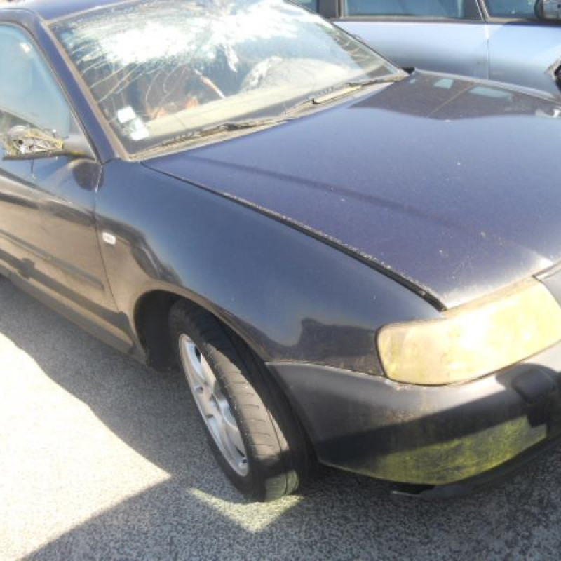 Malle/Hayon arriere AUDI A3 1 Photo n°4