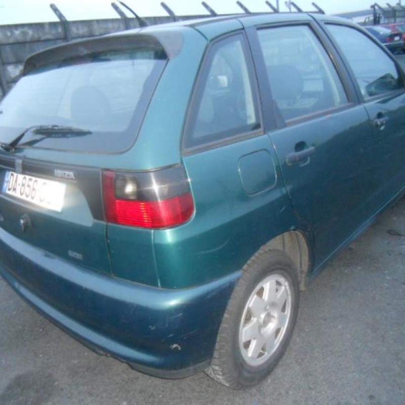 Trappe d'essence SEAT IBIZA 2 Photo n°6