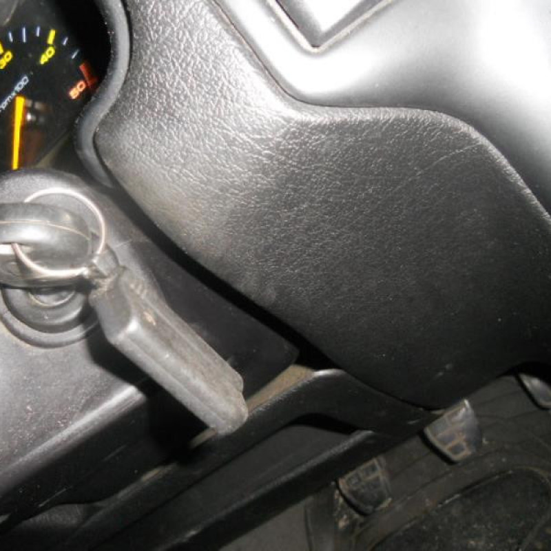 Trappe d'essence SEAT IBIZA 2 Photo n°11