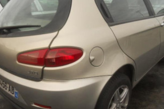 Bras essuie glace avant gauche ALFA ROMEO 147