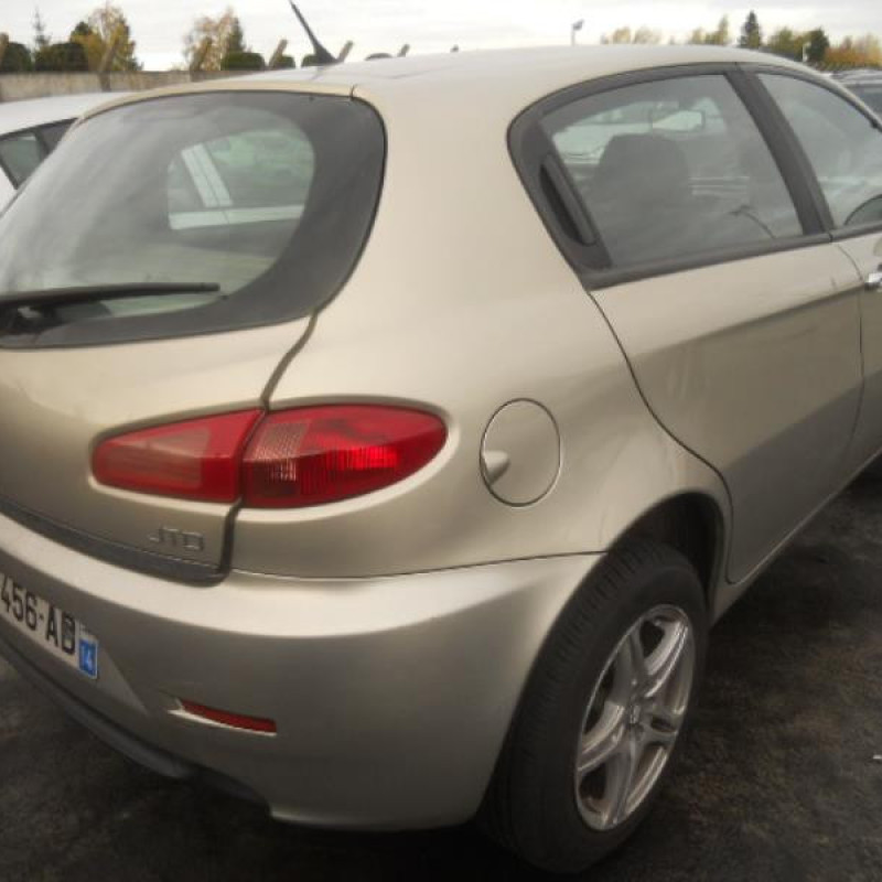 Bras essuie glace avant gauche ALFA ROMEO 147 Photo n°4