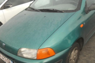Optique avant secondaire gauche (feux)(clignotant) FIAT PUNTO 1