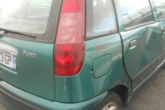 Optique avant secondaire gauche (feux)(clignotant) FIAT PUNTO 1