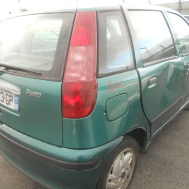 Optique avant secondaire gauche (feux)(clignotant) FIAT PUNTO 1 Photo n°5