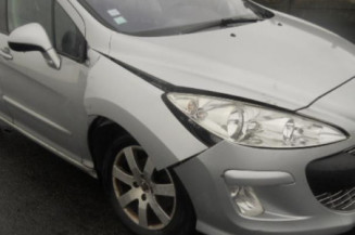 Attache ceinture arriere gauche PEUGEOT 308 1