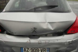 Attache ceinture arriere gauche PEUGEOT 308 1