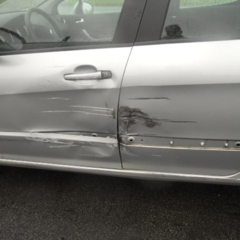 Attache ceinture arriere gauche PEUGEOT 308 1 Photo n°10