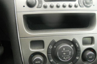 Attache ceinture arriere gauche PEUGEOT 308 1