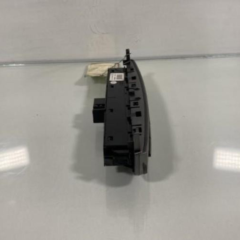 Bouton de warning PEUGEOT 308 1 Photo n°3
