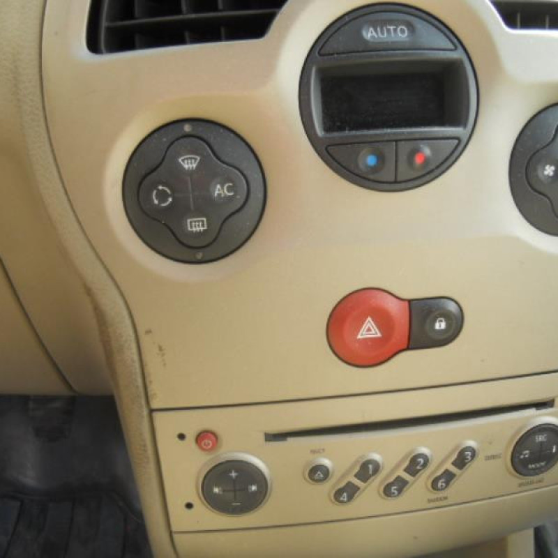 Boite a gants RENAULT GRAND MODUS Photo n°9