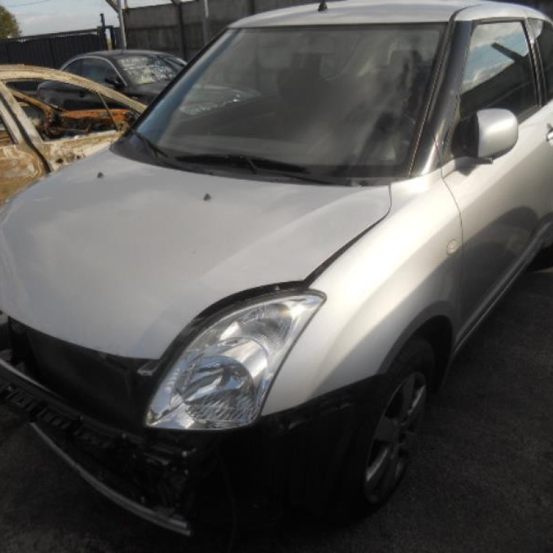 Trappe d'essence SUZUKI SWIFT 3 Photo n°4