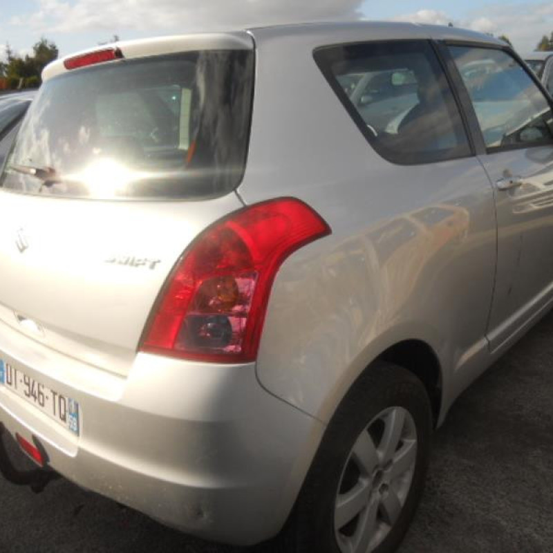 Trappe d'essence SUZUKI SWIFT 3 Photo n°7