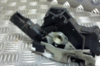 Serrure arriere droit FORD MONDEO 2 Photo n°1